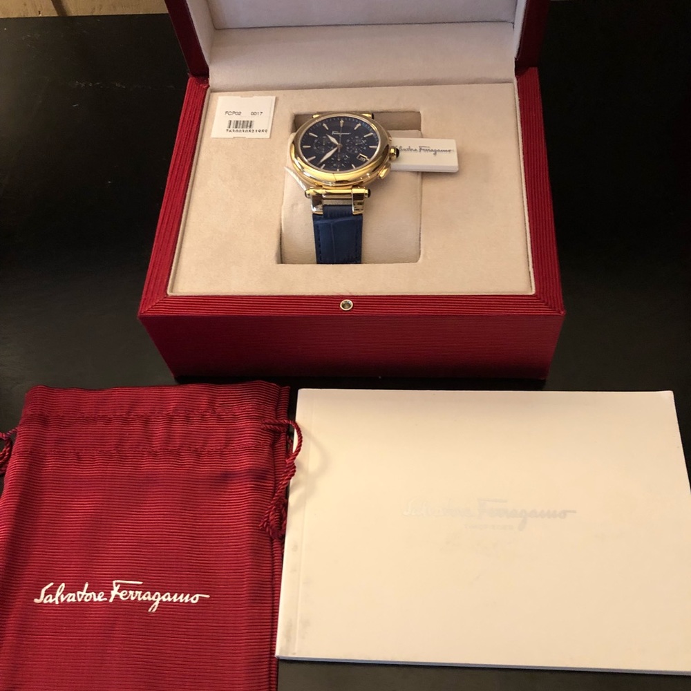 Navy band, Ferragamo Watch